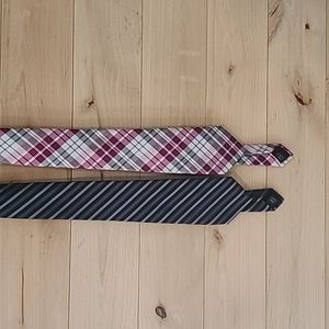 Bundle of 2 Express ties